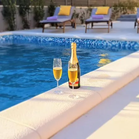 New 2020! 4* Ivona With Pool And Jacuzzi *
