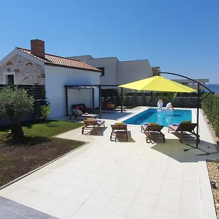 וילה New 2020! 4* Ivona With Pool And Jacuzzi זאדאר