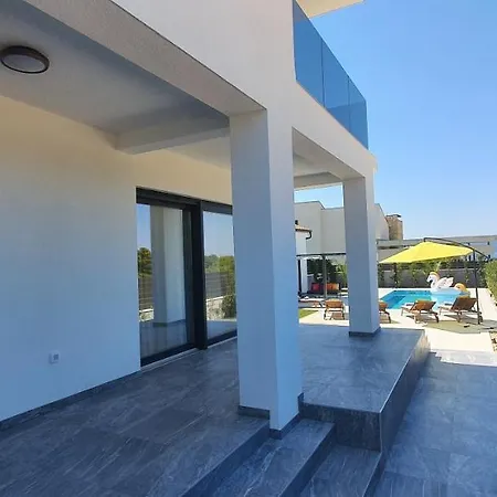 וילה New 2020! 4* Ivona With Pool And Jacuzzi